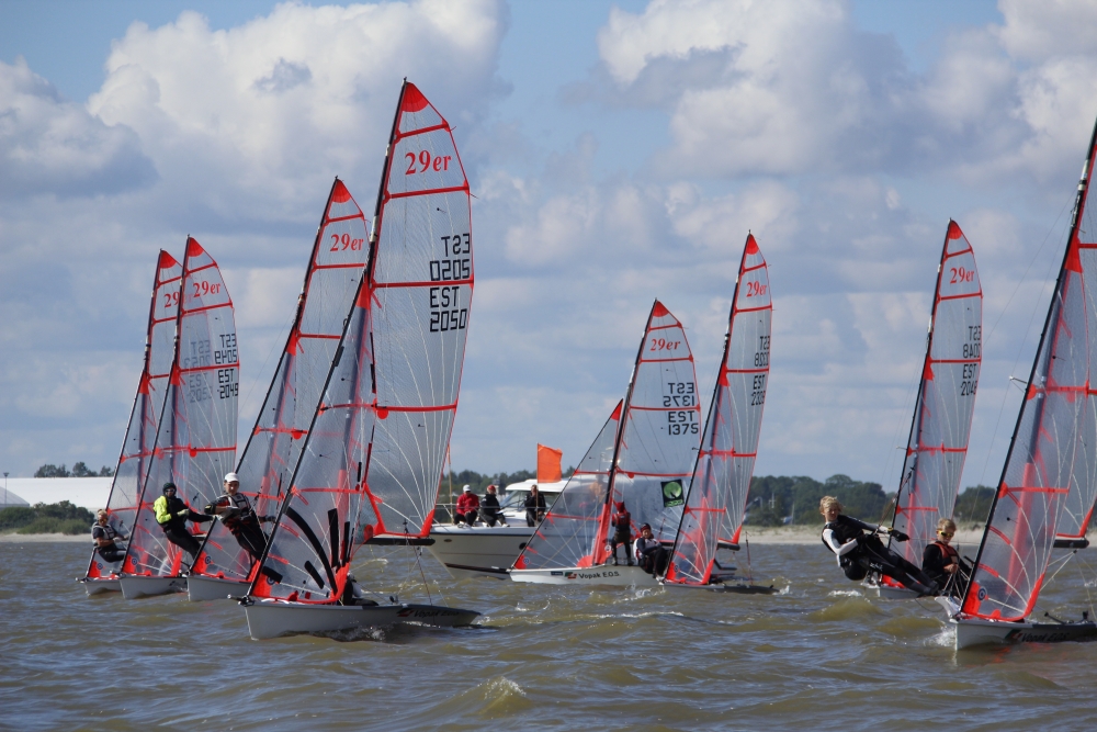 Pärnus algab kahepaatide Purjetamise Eesti Meistrivõistluste sarja regatt