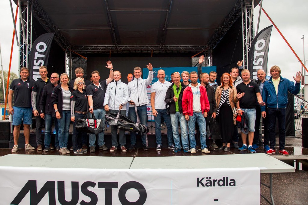 Pikimal Muhu Väina regati Kärdla-Tallinn etapil 14-22 tundi purjetamist