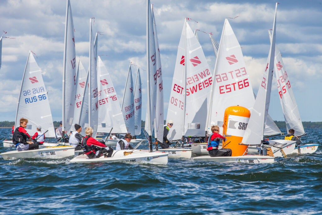 Zoom8 MM-i reedeste ja laupäevaste sõitude jälgimine Postimehe otsepildis