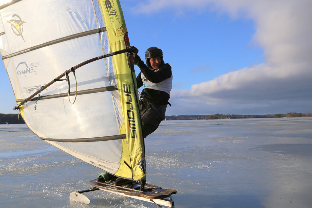 Meelis Rang, Raul Mihkel Anton ja Ingrid Puusta on talisurfi Eesti meistrid
