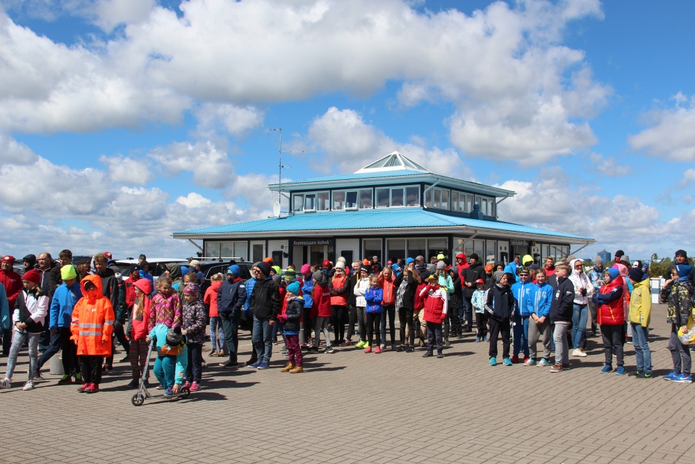 Tugev tuul lükkas Saaremaa Merispordi Seltsi regati võistlussõitude alguse edasi