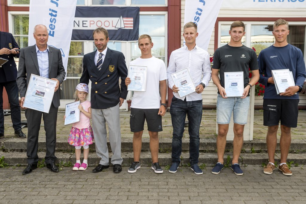 Kalevi Jahtklubis tänati sel suvel Eestile hulgaliselt au ja kuulsust toonud Eesti purjetajaid