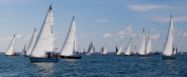 Muhu Väina regati pikim etapp viis jahid Kärdlast Kihnu