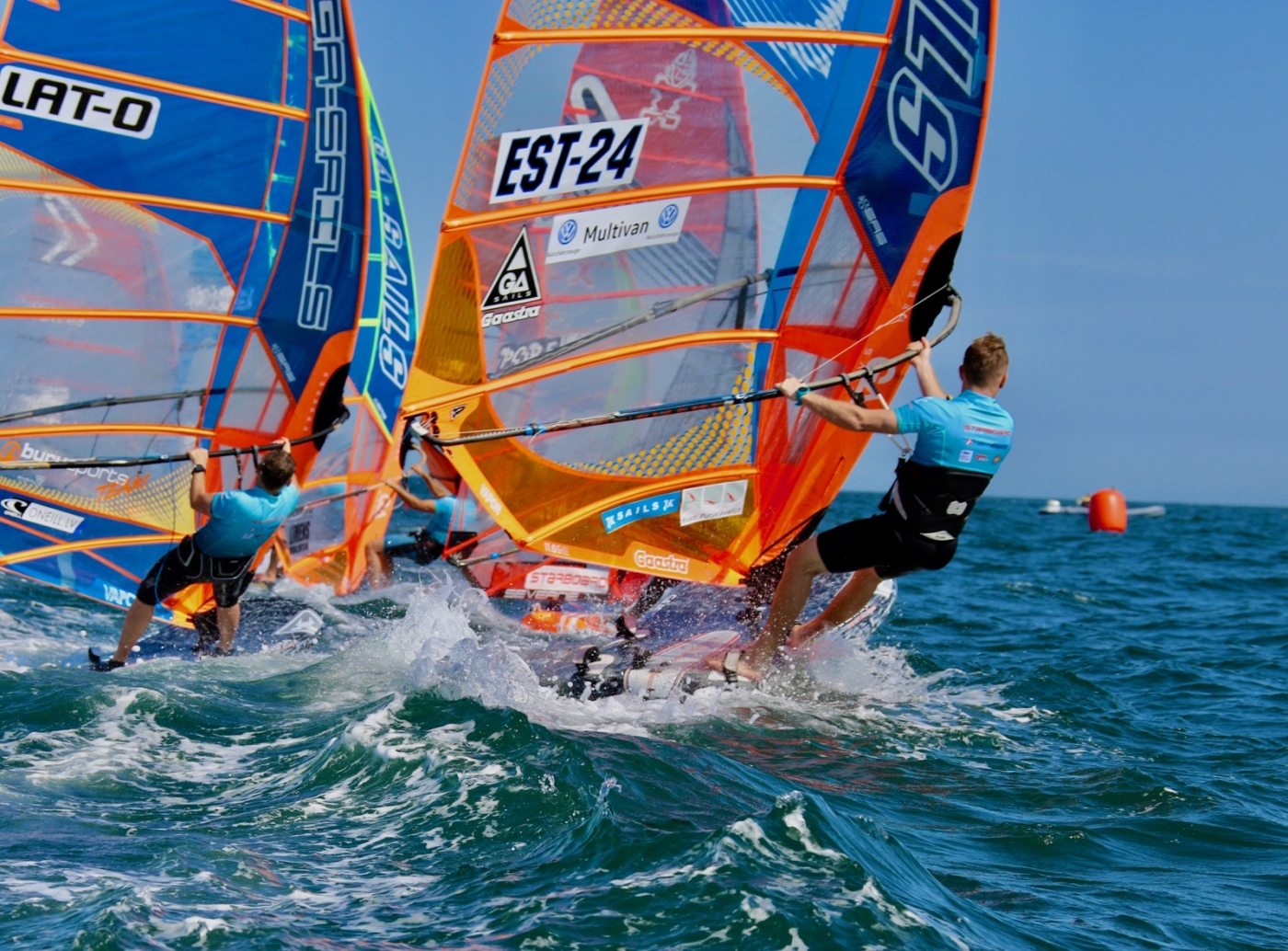 John Kaju purjelaua Formula klassi MMi avapäeval kolmas