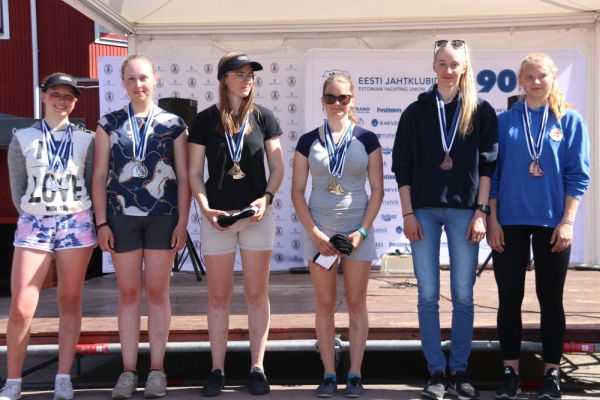Purjetamise Eesti Meistrivõistluste etapi parimad said täna Pärnus autasustatud