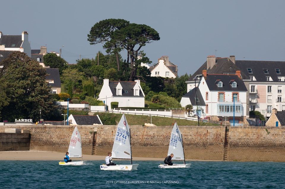 Noorpurjetajad võistlesid Prantsusmaal Optimist klassi EM-il