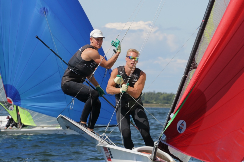 Roihud jätkavad 49er klassi maailmameistrivõistlustel hõbegrupis