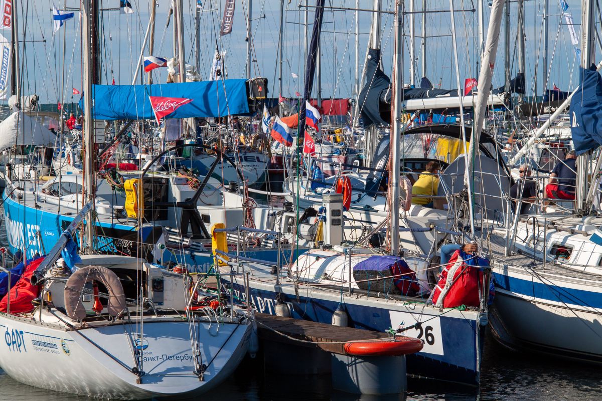Purjetajate aastasündmus A. Le Coq 62. Muhu Väina regatt avati täna Kärdla sadamas