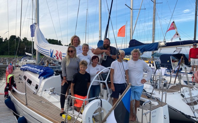 Ruhnu saarel lõppenud maailmas ainulaadse regati võitis Masu meeskond