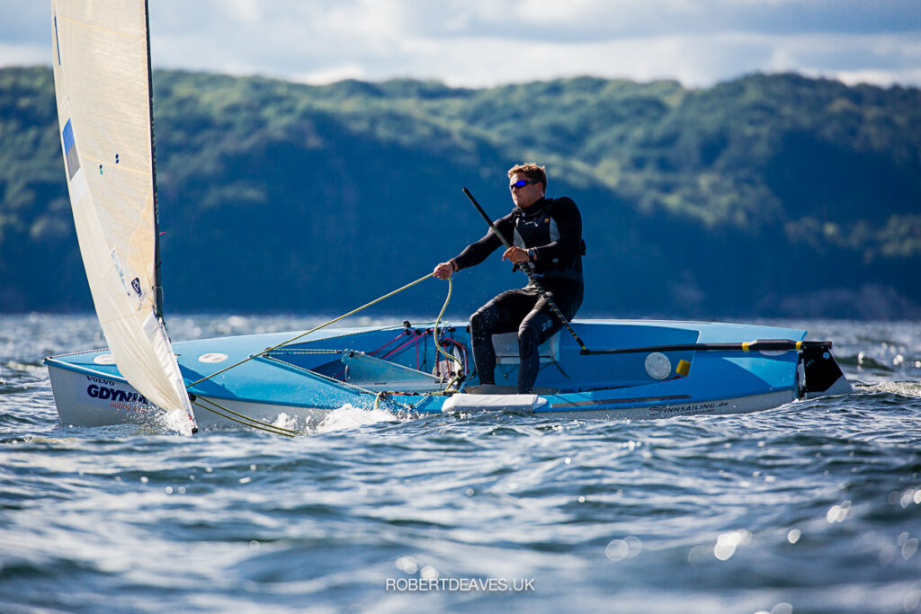 Taveter sai Finn klassi EM-il juunioride seas pronksi ja Karpak lõpetas EM-i 16. kohaga