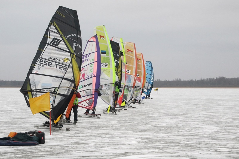 Talisurfi Mängud avati Võrtsjärve jääl