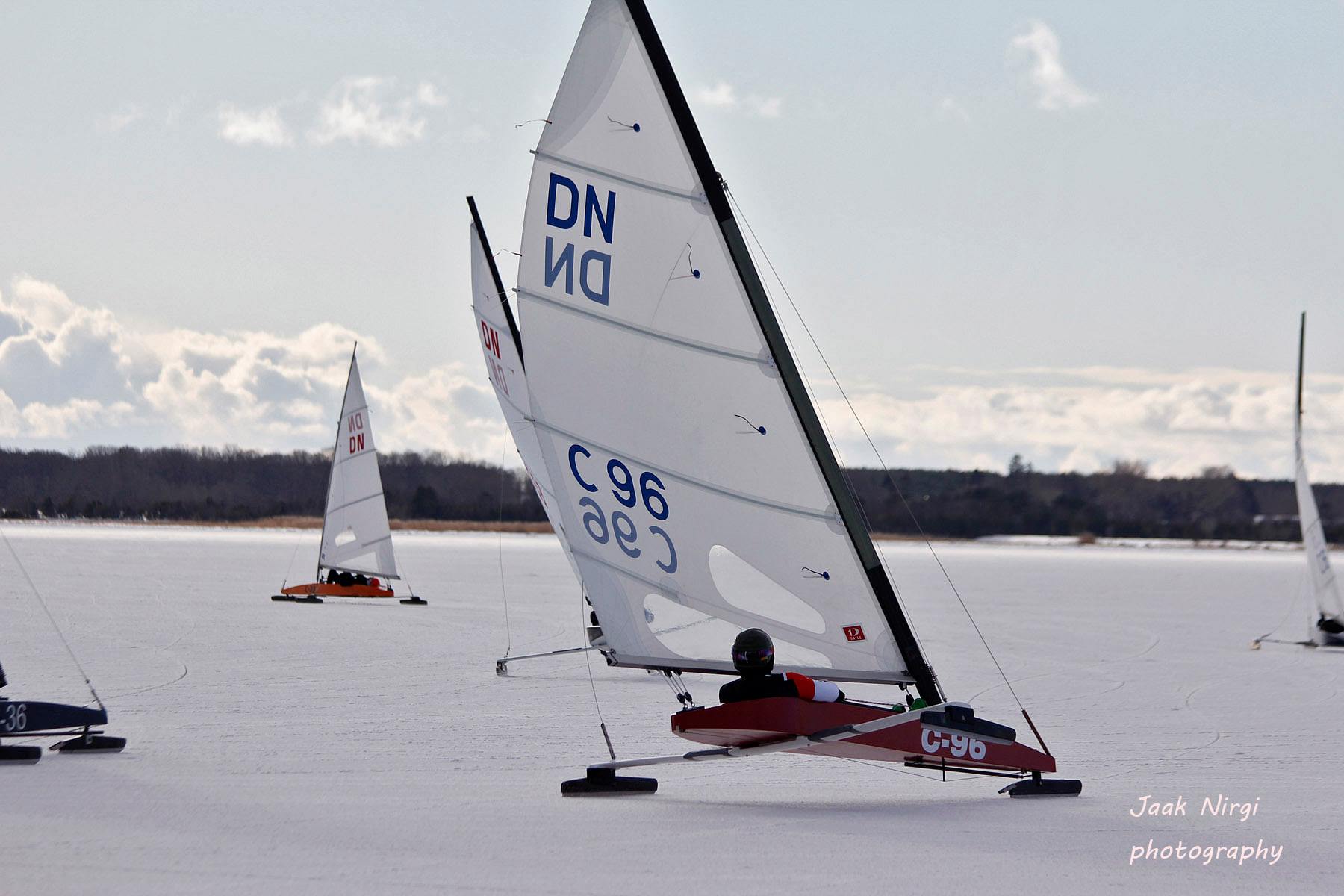 Jääpurjetamise Eesti meistriteks tulid Anni Kubjas, Rasmus Maalinn, Hardi Laurits ning Olev Oolup ja Andrus Padu