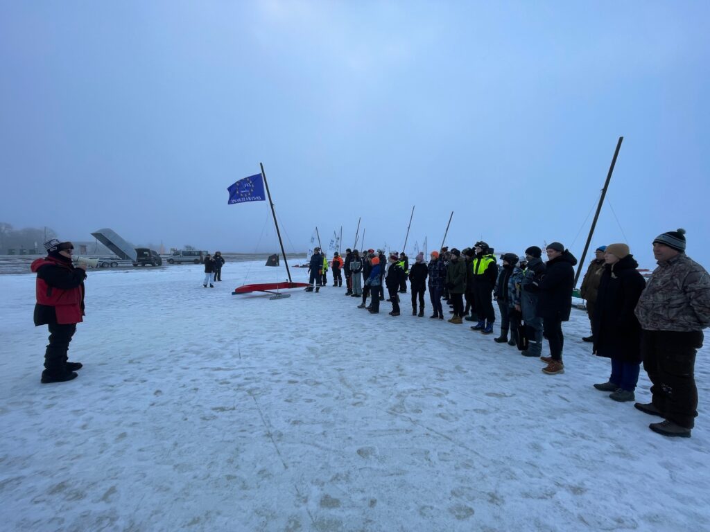 Juunioride Euroopa meistrivõistlused ja maailmameistrivõistlused jääpurjetamises said pühapäeval oma jäise alguse!