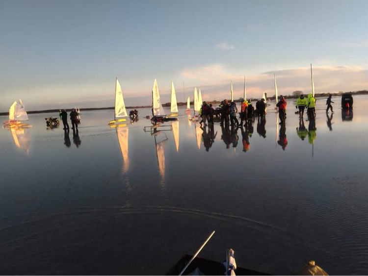 Jääpurjetamise maailmameistrid on selgunud, DN juunior klassis võidutses Rasmus Maalinn ja Ice-Optimist klassis Michal „Kornik“ Skawinski