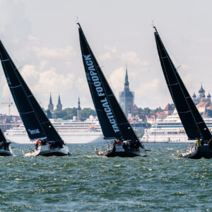 Olympicu ja Team Pro4U juhtimine ORC avamerepurjetamise Eesti ja Soome meistrivõistluste avapäeva järel