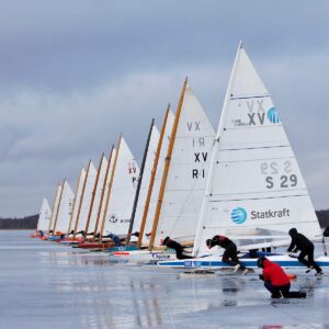 Leedus, Monotüüp-XV klassile korraldatud võistlusnädalalt, noppisid eestlased medaleid kahelt võistluselt kolmest