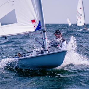 Lahemaa rahvuspargi südames asuv sügava veega Hara laht täitub nädalavahetusel purjedega