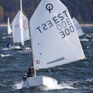 Helsinki DownTown Regatilt tõi Optimist klassi võidu Eestisse William Liiv