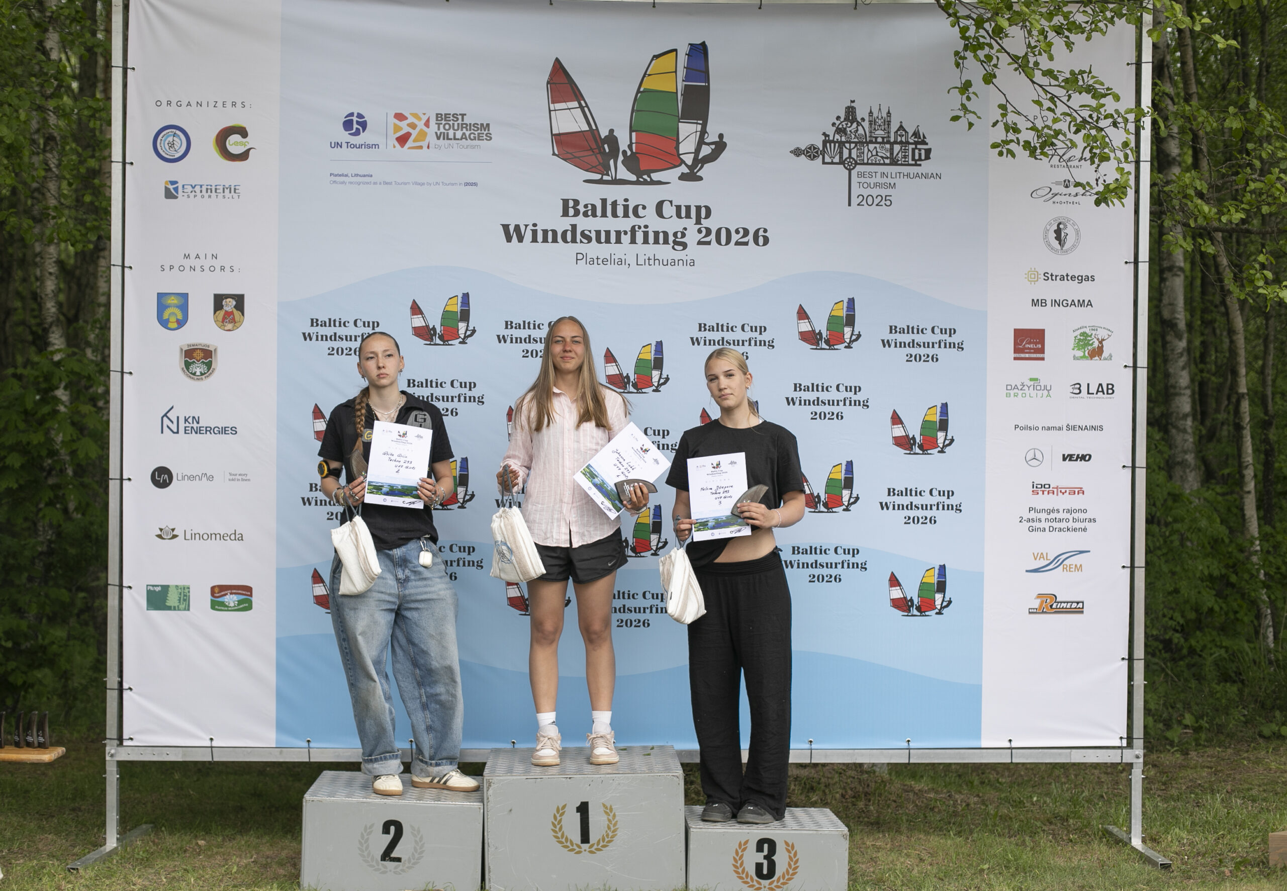 NYCS noored purjelauasõitjad alustasid Baltic Windsurfing Cup  medalitega